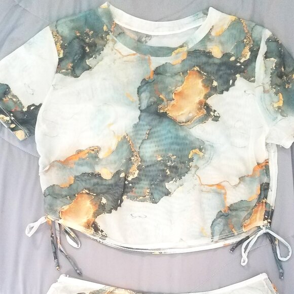 Marble Print Mesh Tee and Skirt Set - Picture 4 of 11